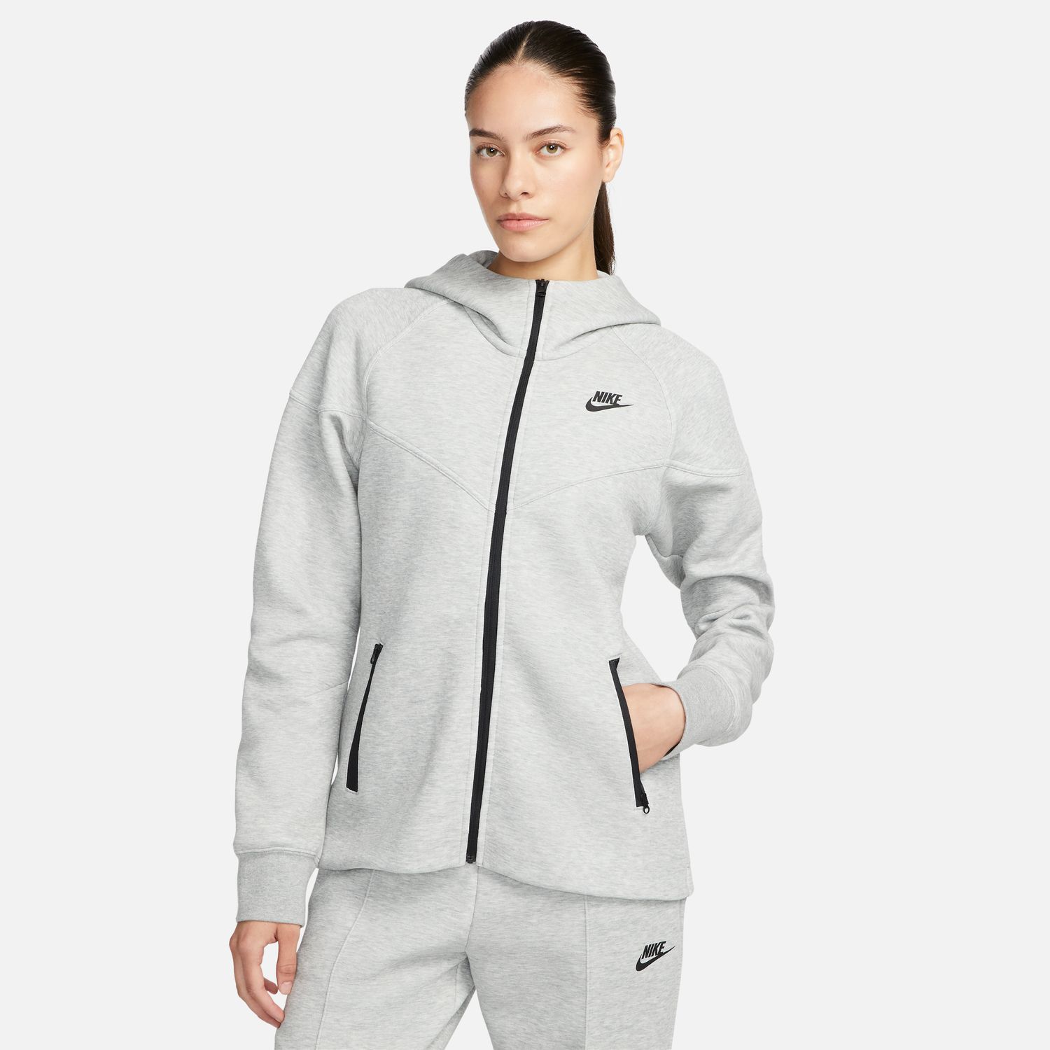 Nike W NSW TCH FLC WR FZ HDY enska jakna siva Intersport
