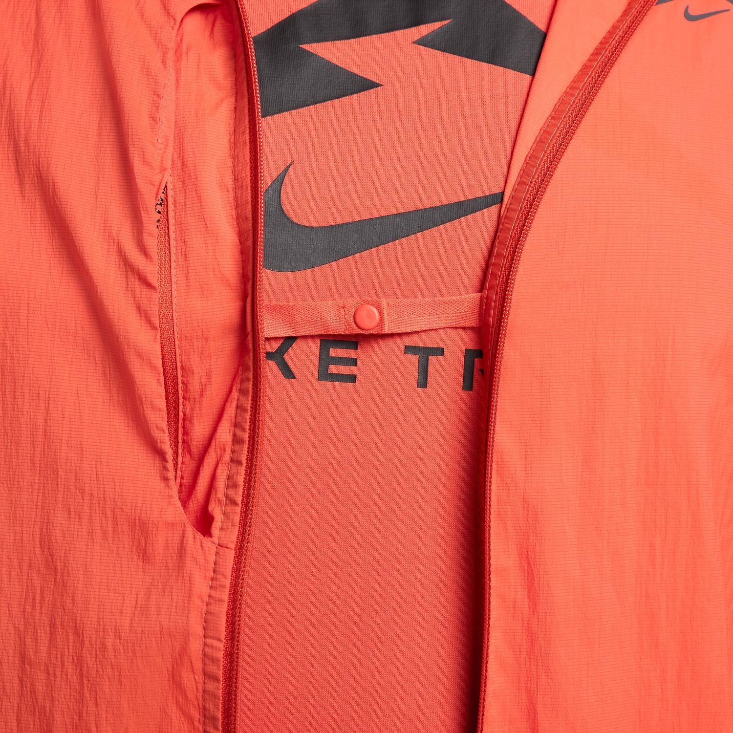 Nike M NK TRAIL AIREEZ JKT, muška jakna, crvena