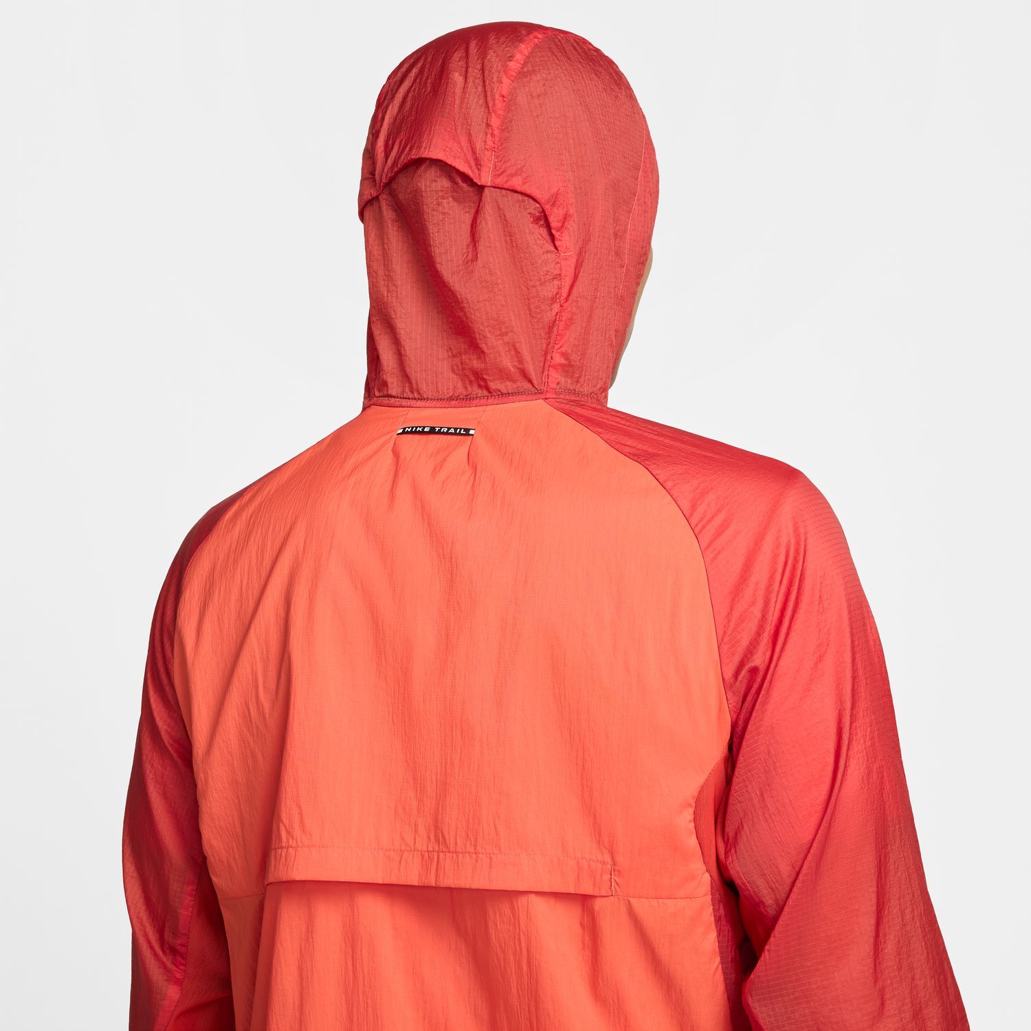 Nike M NK TRAIL AIREEZ JKT, muška jakna, crvena