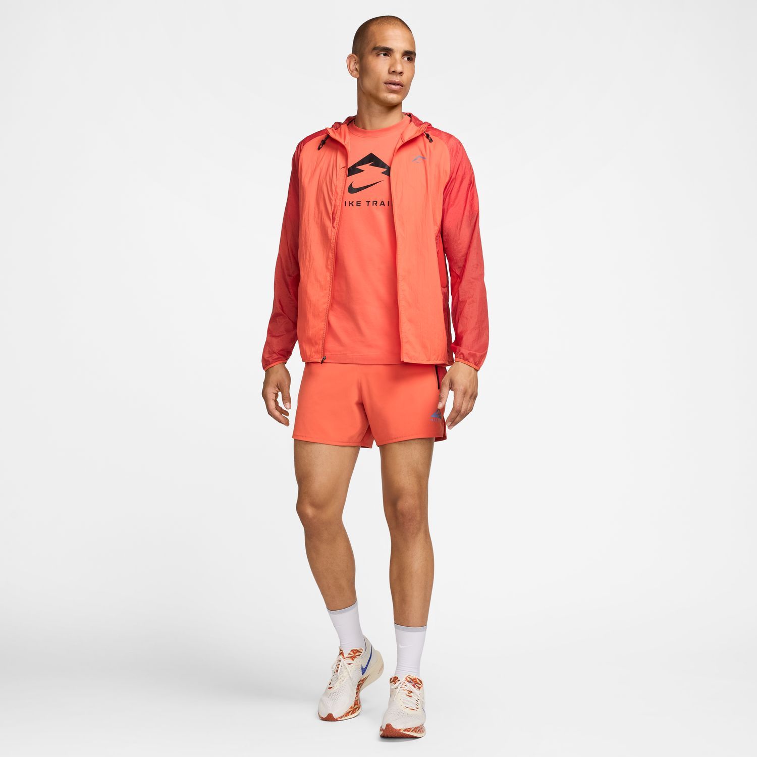 Nike M NK TRAIL AIREEZ JKT, muška jakna, crvena