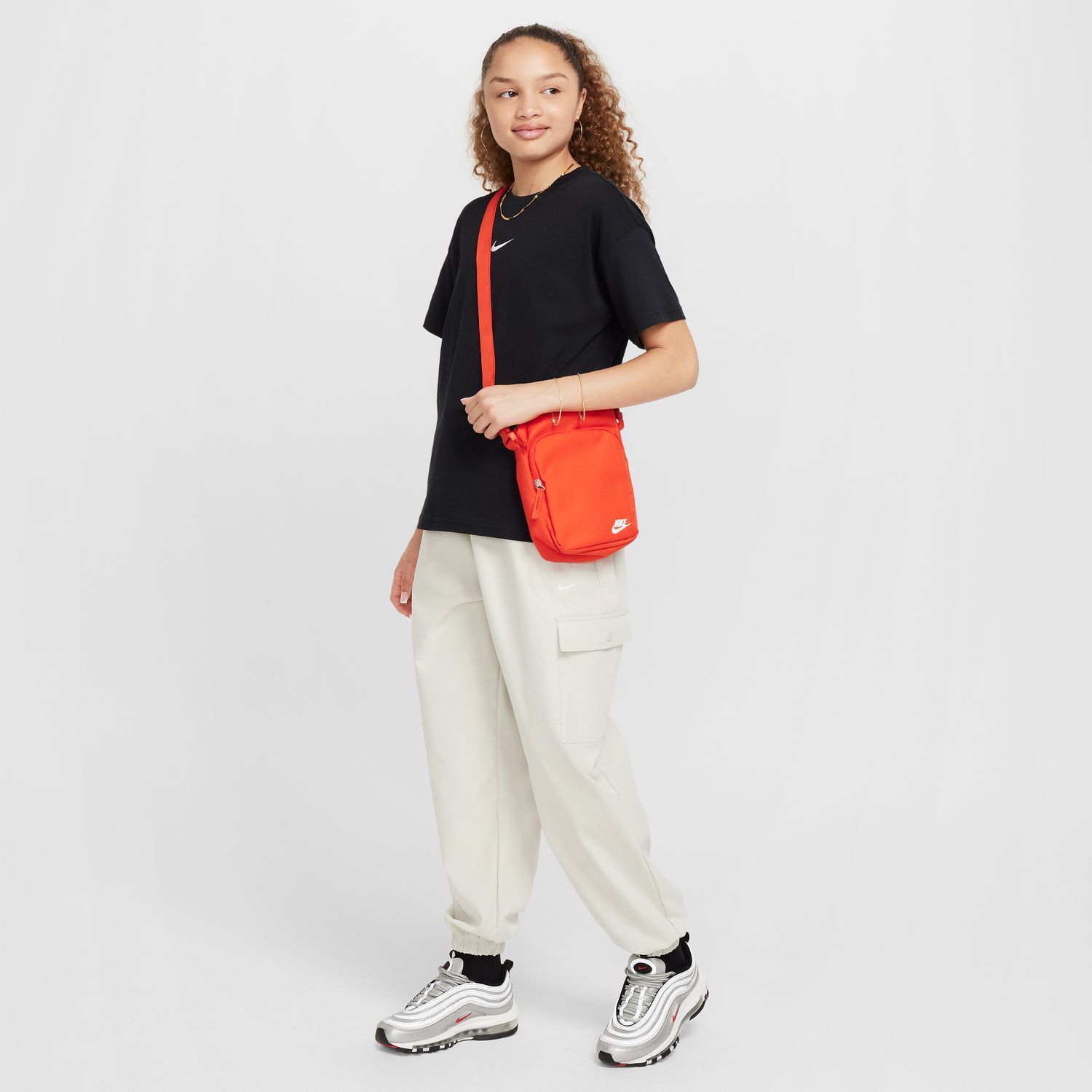 Nike G NSW TEE BOY ESSNTL LBR, dječja majica, crna