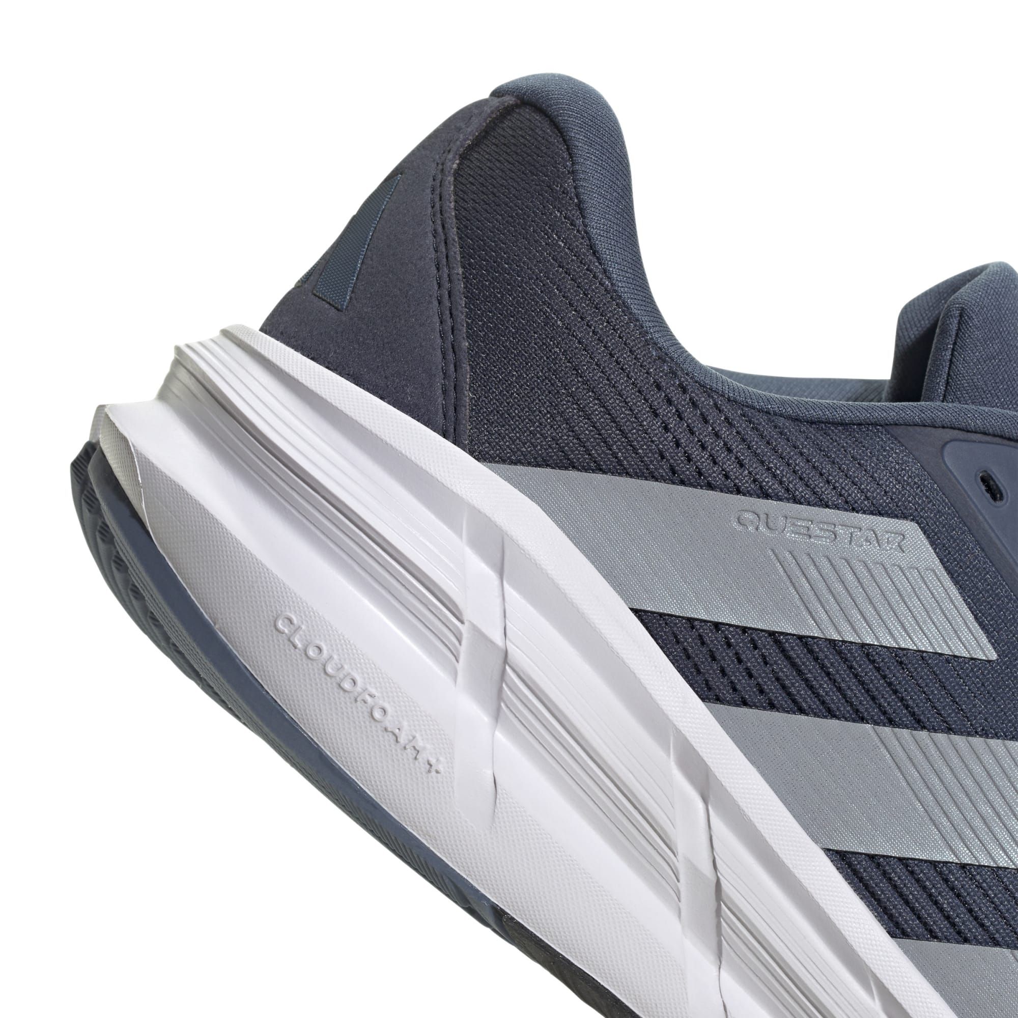 Adidas QUESTAR 3 M mu ke tenisice za tr anje siva Intersport