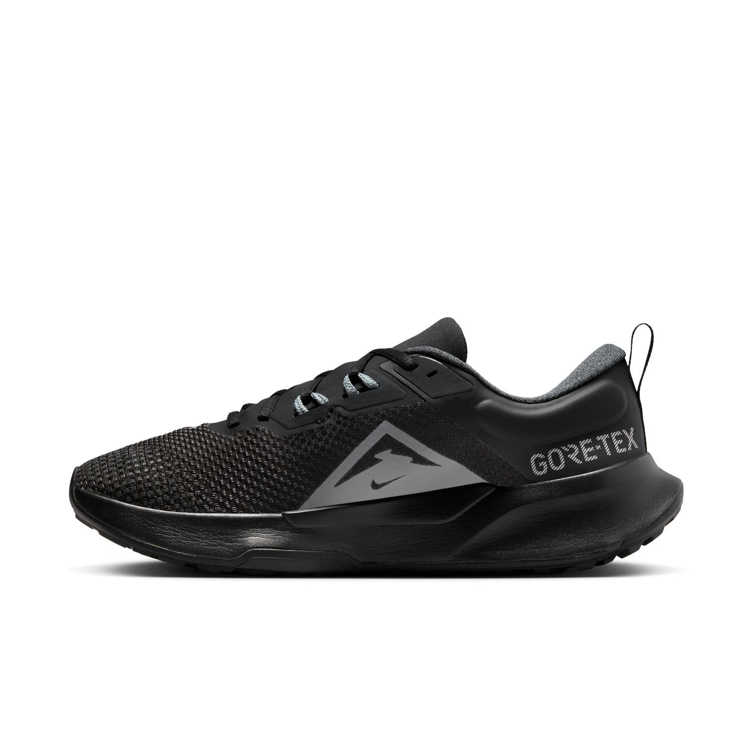 Trail tenis hotsell