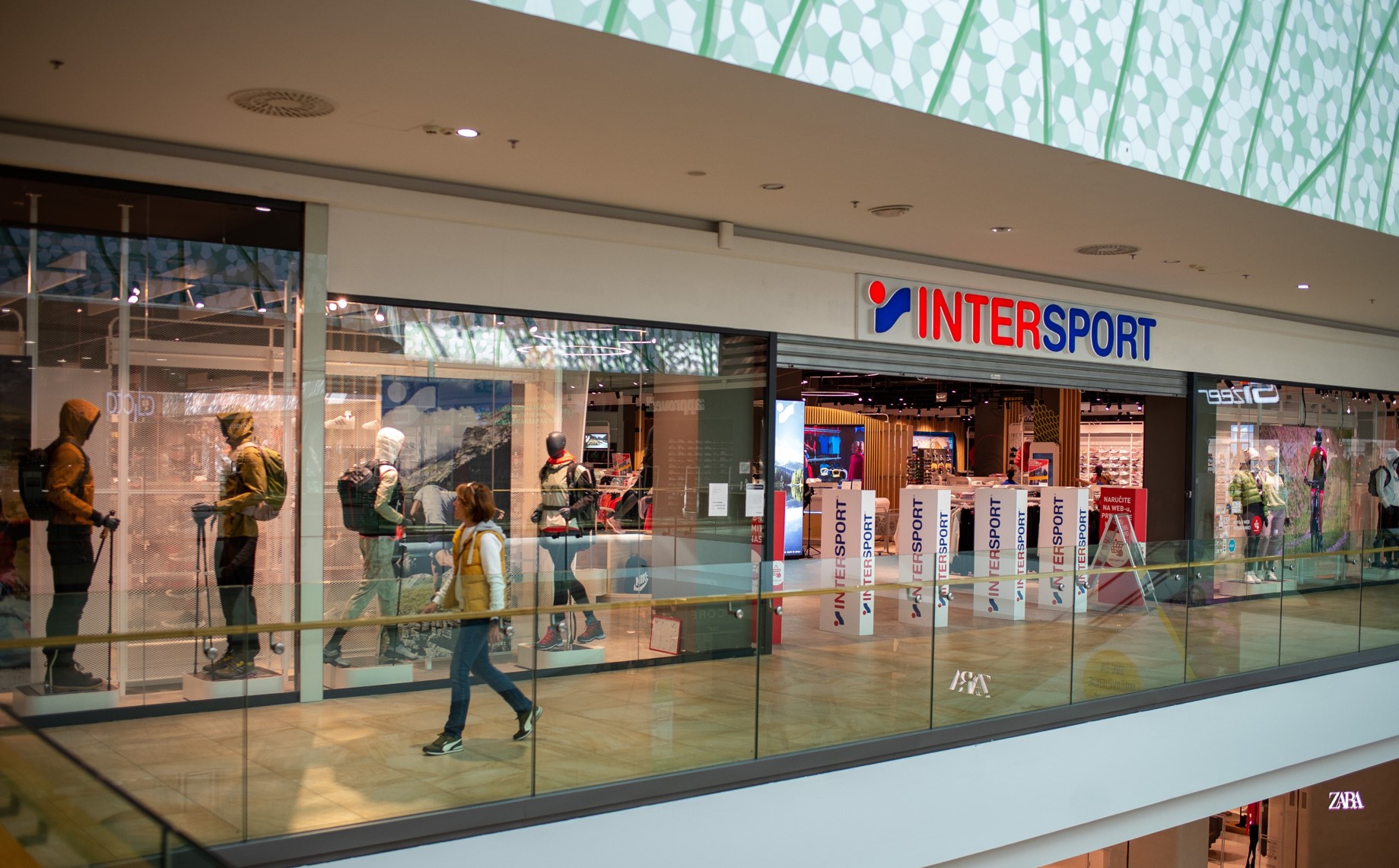 INTERSPORT SPLIT 4 MALL OF SPLIT