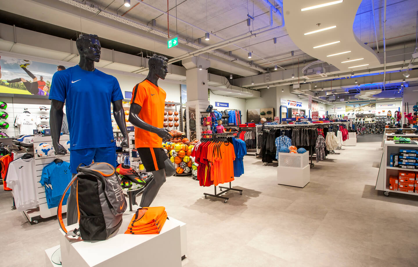 INTERSPORT SPLIT 4 MALL OF SPLIT